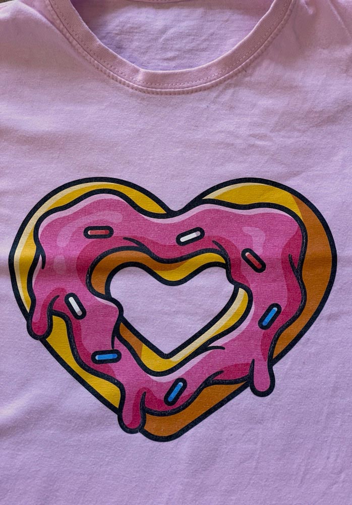 koszulka z nadrukiem DTG donut serce 02