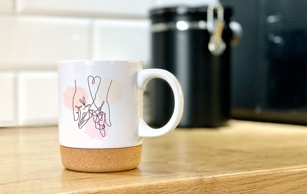 kubek z korkiem z własnym nadrukiem