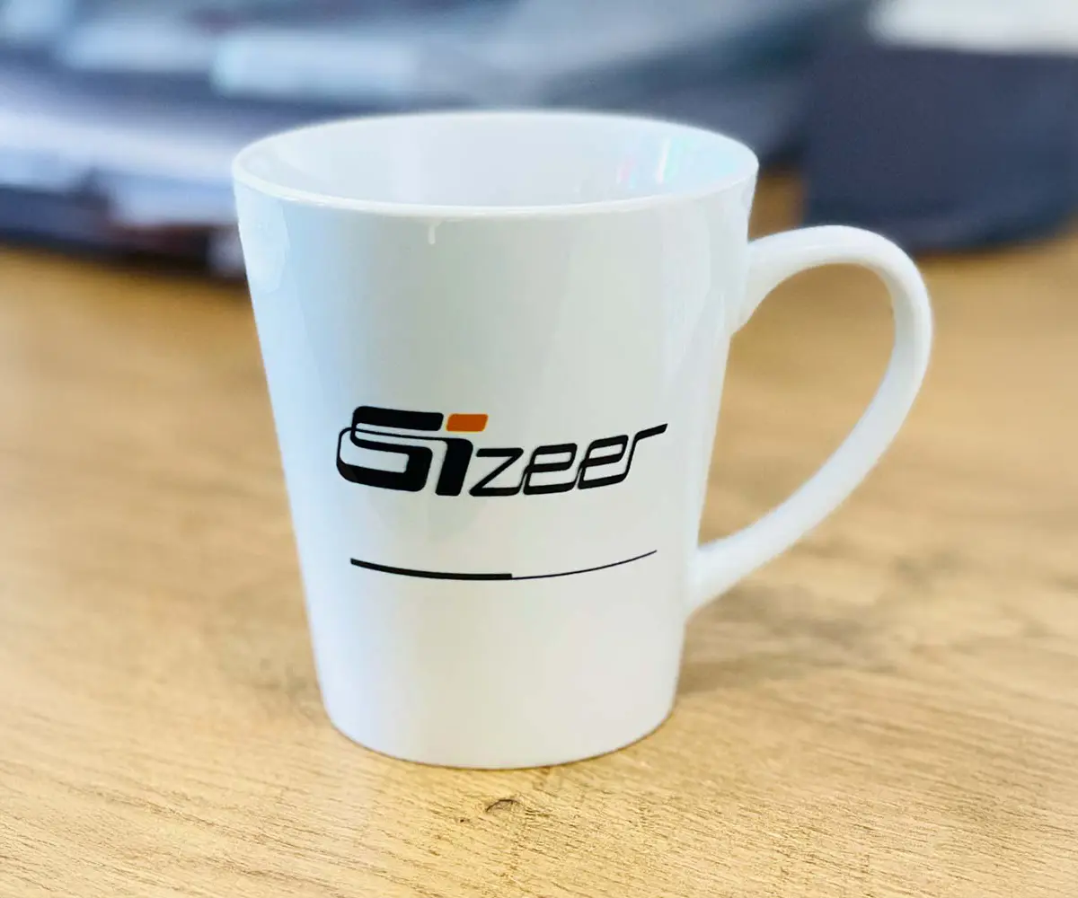 kubek latte z logo firmy