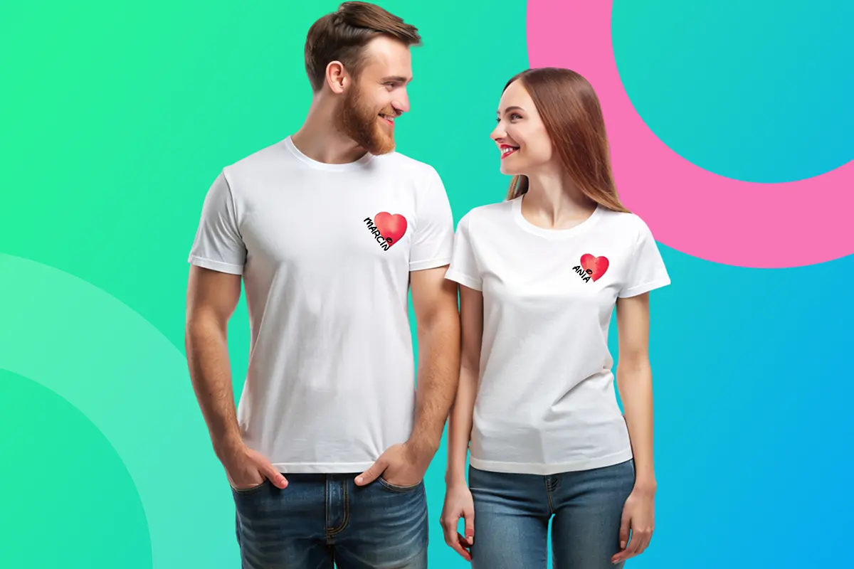 para w personalizowanych koszulkach na gradientowym tle