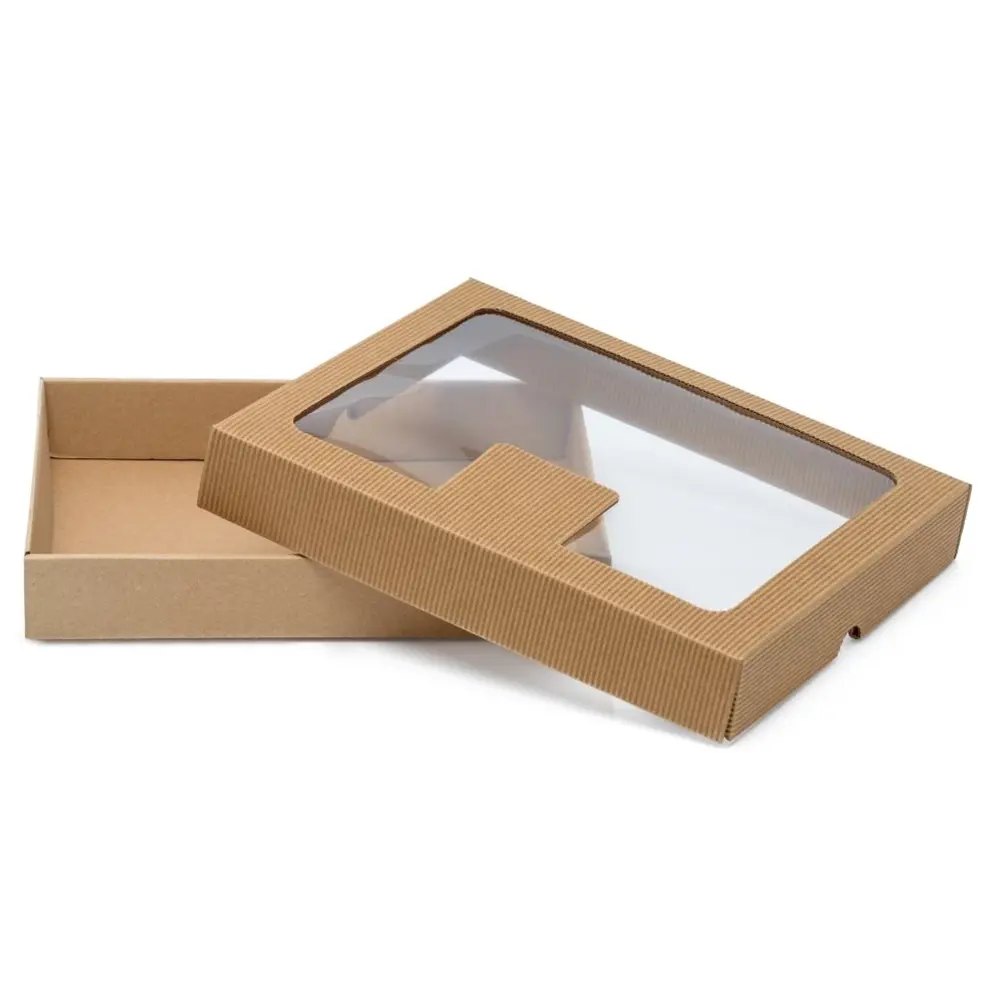 Pudełko prezentowe na koszulkę z okienkiem, wykonane z karbowanej tektury